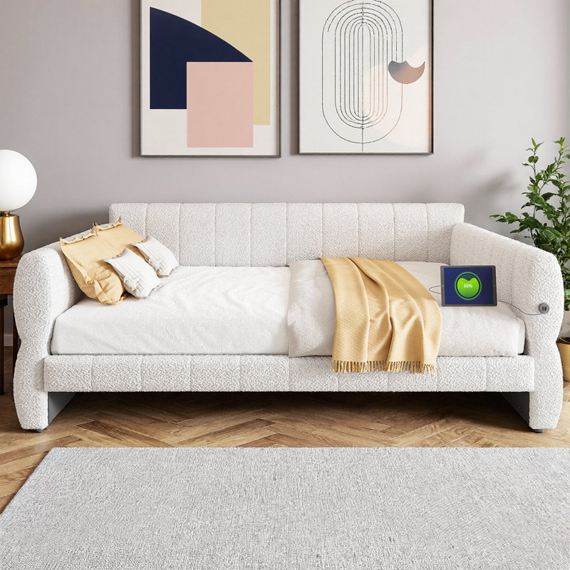 Très grand lit plateforme tapissier en laine d'agneau avec port de charge USB, tissu moelleux doux, structure en bois robuste, aucun sommier nécessaire, capacité de 600 lb, conception minimaliste moderne