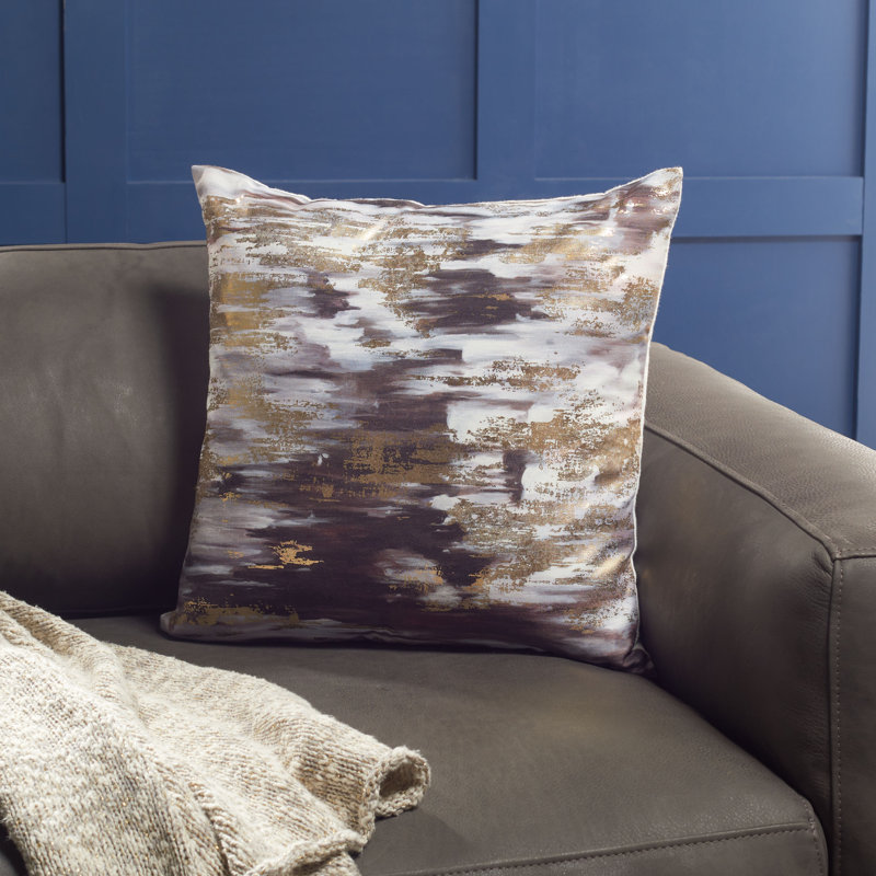 Andrine 18" Navy and Gold Square Pillow