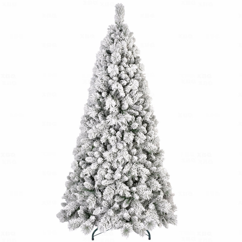 Arbre de Noël artificiel enneigé 8 pi, 600 lumières à DEL blanc chaud, 1445 branches en PVC et aiguilles rigides, conception à charnières pour une installation facile, support en métal robuste