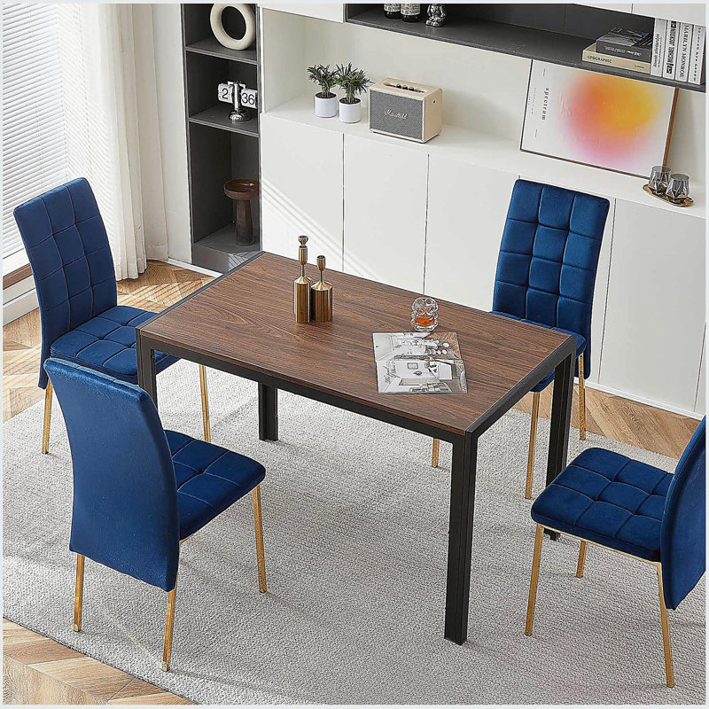 Chaise de salle à manger moderne en velours à haut dossier avec pieds noirs, ensemble de 4