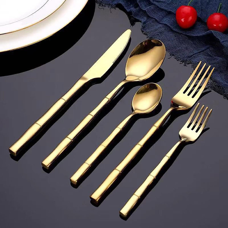 Ensemble de couverts 45 pièces en acier inoxydable avec support en bambou, ensemble de couverts modernes pour la maison ou le restaurant, lavable au lave-vaisselle, finition miroir