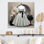 Robe et sac à main de la marque de mode - art mural en métal Dior