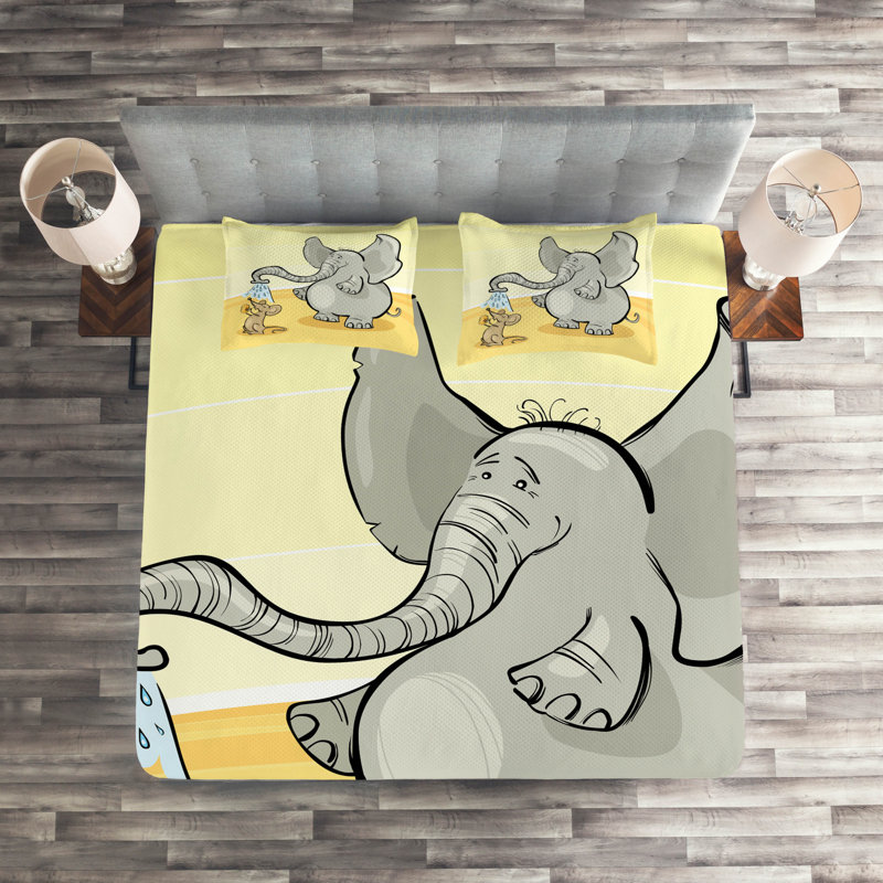Kids Queen White Quilted Elephant Bedspread Set