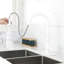 Robinet d'évier de cuisine moderne avec douchette extractible - blanc, acier inoxydable, installation facile et satisfaction, options de contrôle précis de la température du débit d'eau