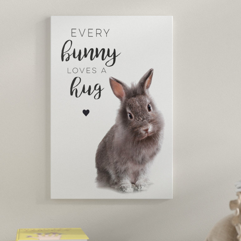 «Every Bunny Loves a Hug», impression, H 30 po x l 24 po x P 1,5 po, Toile tendue
