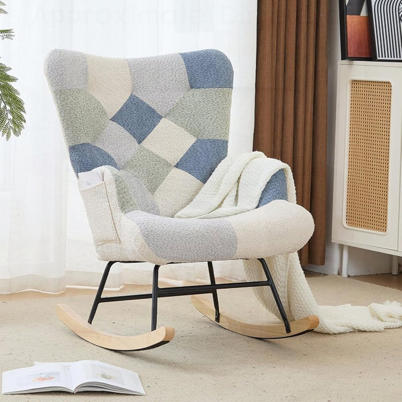 Chaise berçante rembourrée en molleton Patchwork Teddy, chaise berçante coulissante à haut dossier avec poche de rangement latérale, fauteuil berçant en bois d'hévéa