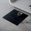 Table d'appoint carrée, avec base piédestal