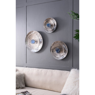 3 Silver Textured Oversized Wall Disc Decor. Decorate Living Room, Bedroom, Entryway, Office. Abstract Radial Design With Agate. Hidden Mounting. Dimensions: 20x20x4, 16x16x4, 12.5x12.5x4 Inches.