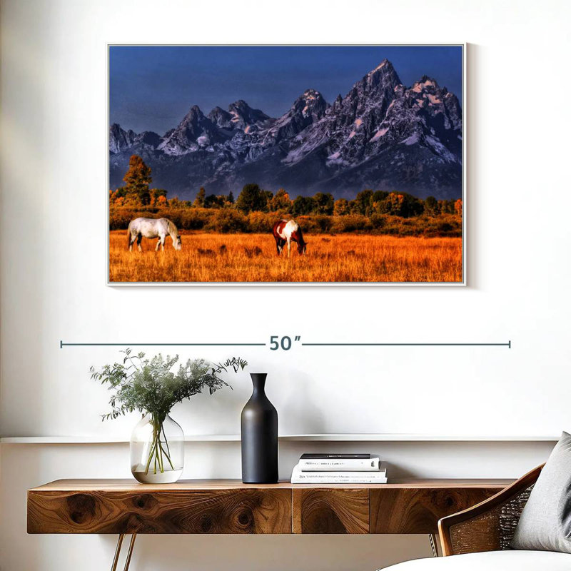 Chevaux paissant à Grand Teton, Cadre flottant blanc, 40 po x 27 po