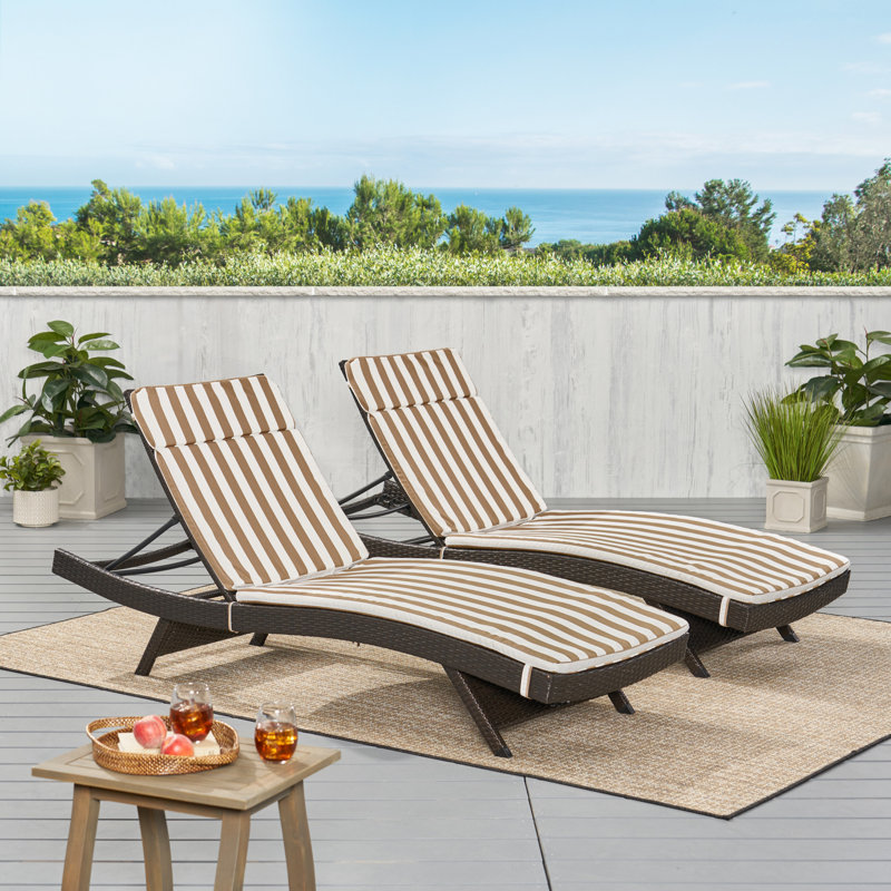 Outdoor 3'' Chaise Lounge Back Cushion, Brown/White