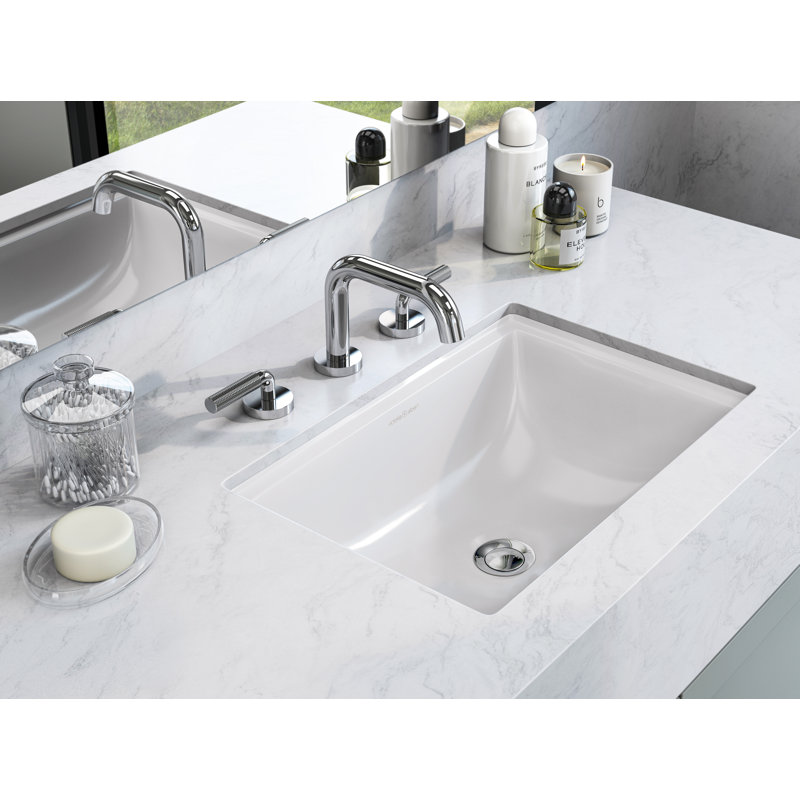 Riu™ Widespread Lavatory Faucet with U-Spout, Black, Cross