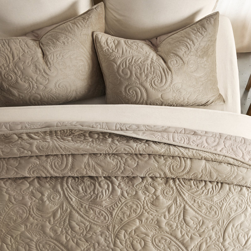 PearlVelvet Paisley Stitch Quilt set, Taupe, Queen Quilt + 2 Standard Shams