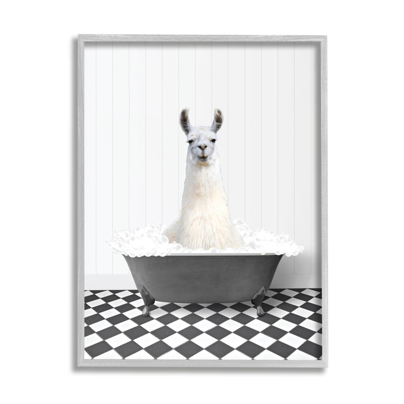 «Trinx Vintage Bathroom Llama», art de la giclée encadrée par lettré et doublé, H 30 po x l 24 po x P 1,5 po