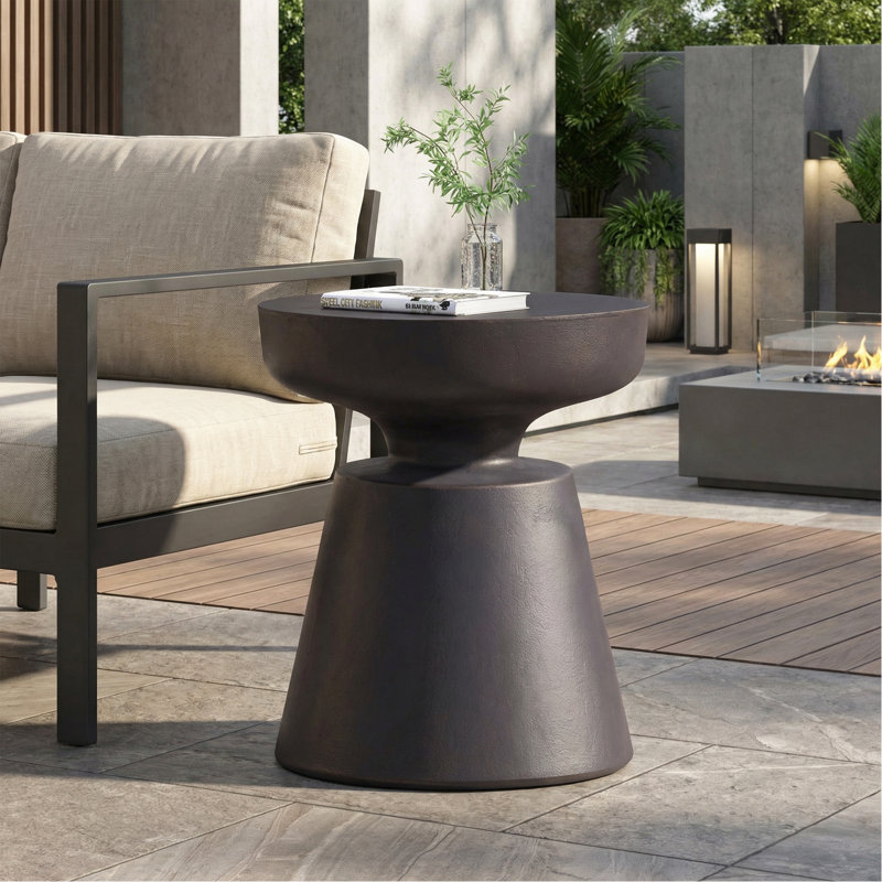Table d'appoint d'extérieur en béton léger