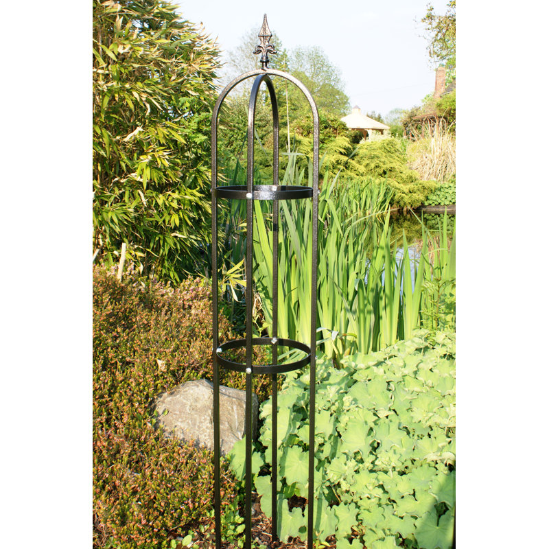 Vosgan Steel Obelisk, 243 cm H x 46 cm W