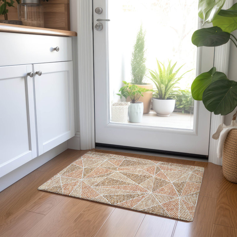 Tapis intérieur / extérieur en polyester tissé à la machine Itzayana, Rectangle 1 pi 8 po x 2 pi 6 po