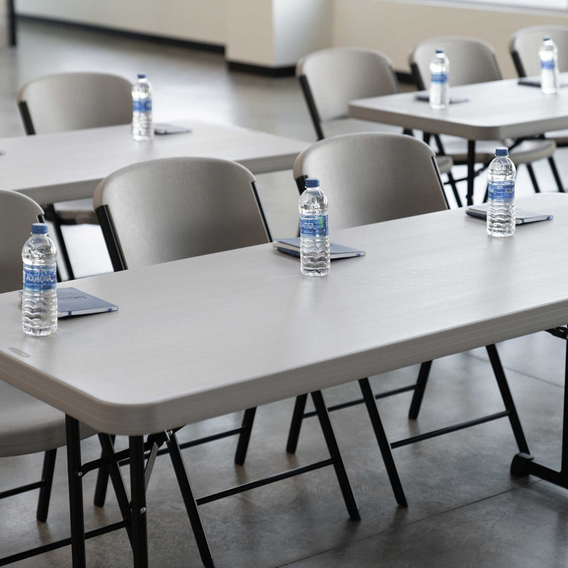 Table pliante portative en plastique, Mastic, H 29 po x L 72 po x l 30 po
