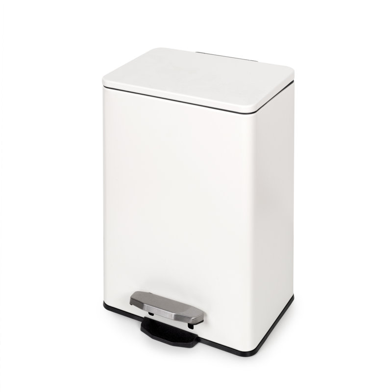 Petrosky Plastic Step On Kitchen Trash Can - 20L
