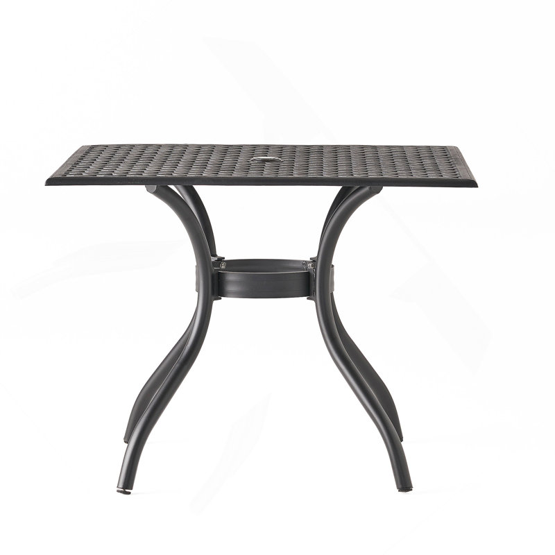 TABLE CAILLETTE EN CAOUTCHOUC I 39IN SQ