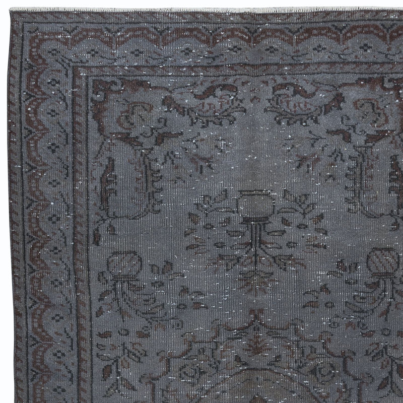Tapis turc contemporain fabriqué à la main de 5,2 x 8,8 pi dans des tons de gris ombré et de brun
