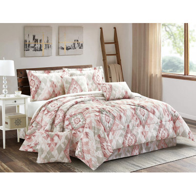 Tibbitts Polyester Damask Bedspread with Pillowcases