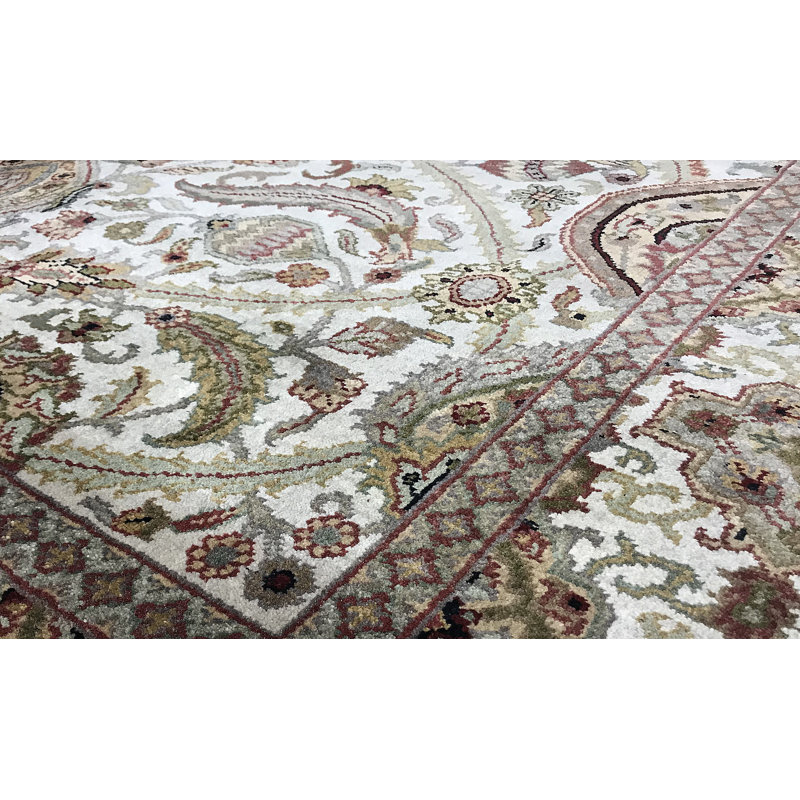 Magnolia Wool Oriental Area Rug in Beige/Brown