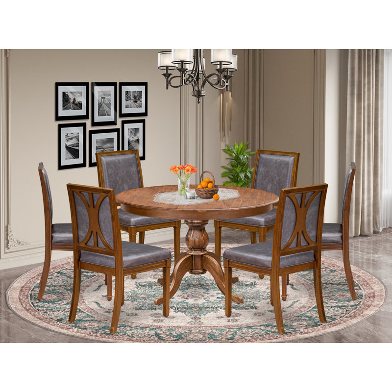 L'ensemble de salle à manger 7 pièces BAF5D5277BDA4F12BC966901B369E729 comprend une table ronde et 6 chaises en cuir à haut dossier, noyer antique