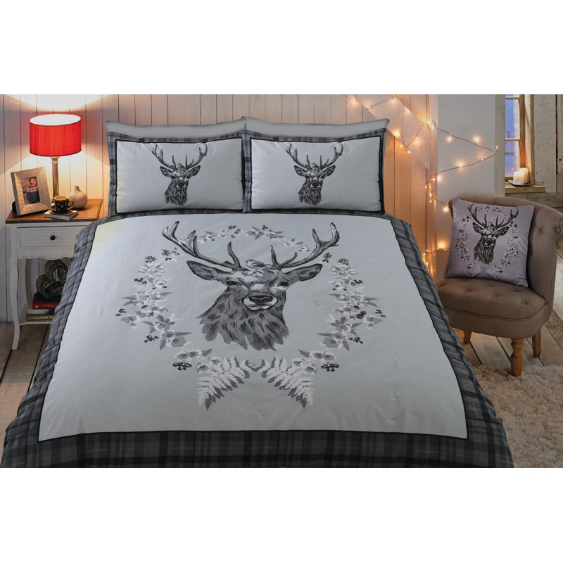 Gwendolen Cotton Wildlife Bedding with Pillowcases Included, Double - 2 Standard Pillowcases, Red/Brown/White