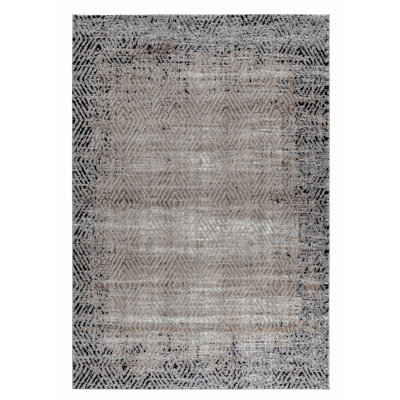 7' X 10' Brown Geometric Area Rug