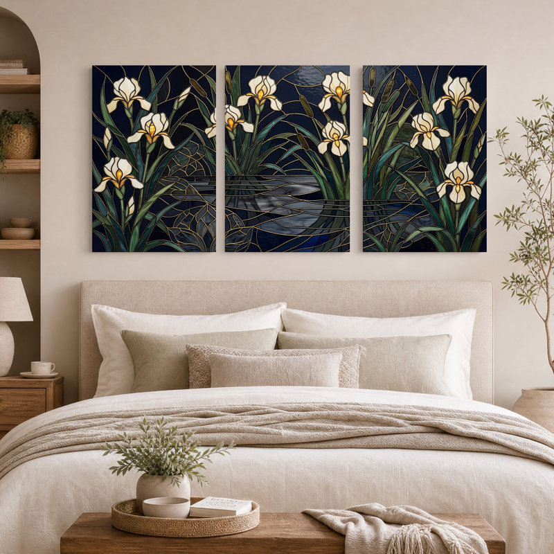 Ensemble de 3 tableaux sur toile représentant des iris blancs et des quenouilles, inspirés des vitraux., 18"H x 12"W x 3pcs