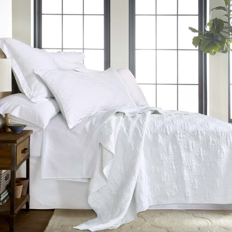 Washed Linen White King Quilt