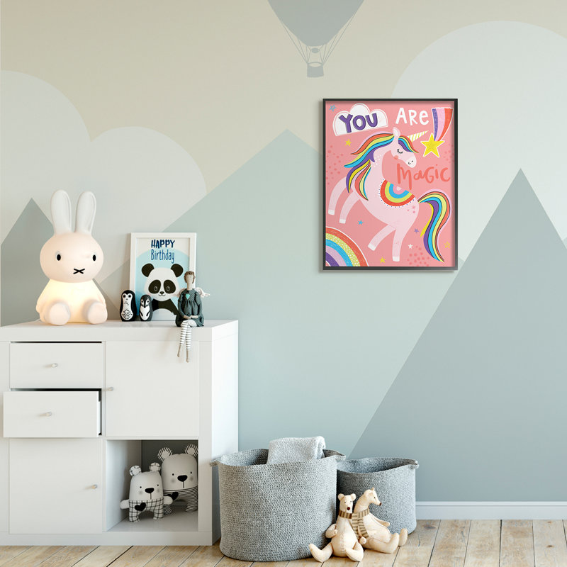 «You Are Magic», licorne rose arc-en-ciel, H 30 po x l 24 po x P 1,5 po, Giclée encadrée noir minuit