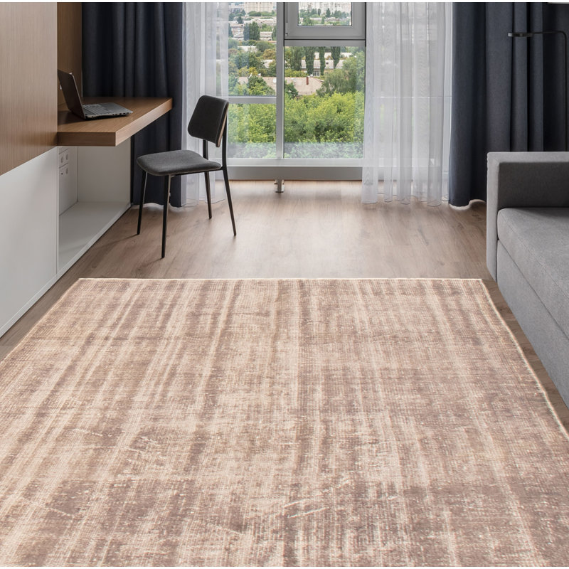 Tapis gris foncé à transition de couleur 5 pi 6 po x 9 pi 2 po