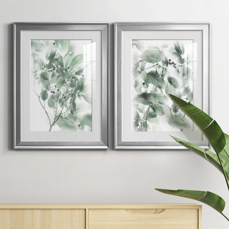 Irene Weisz - ensemble de 2 reproductions sur papier, H 18,5 po x l 49 po x P 1,5 po, Papier avec cadre argenté, Blanc