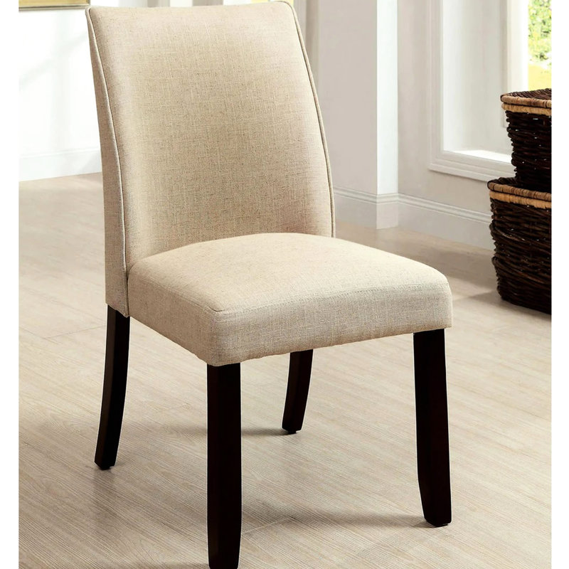 2 chaises rembourrées et rembourrées avec tissu d'attraction effilé