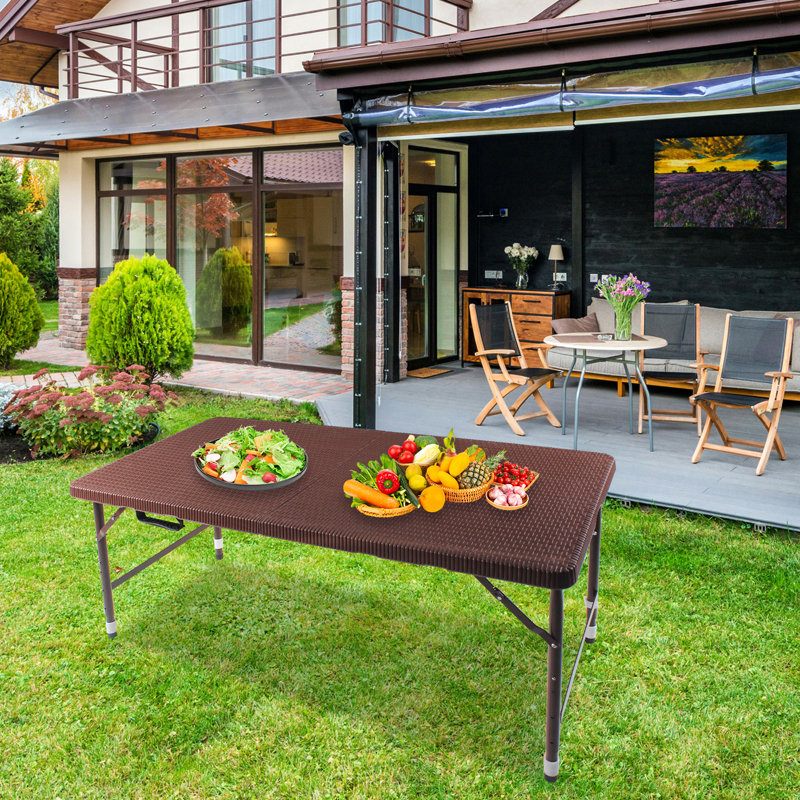 Table pliante portative de 4 pi pour l'extérieur et l'intérieur, brun avec prise fixe, surface lisse et imperméable, purificateur facile pour l'intérieur et l'extérieur
