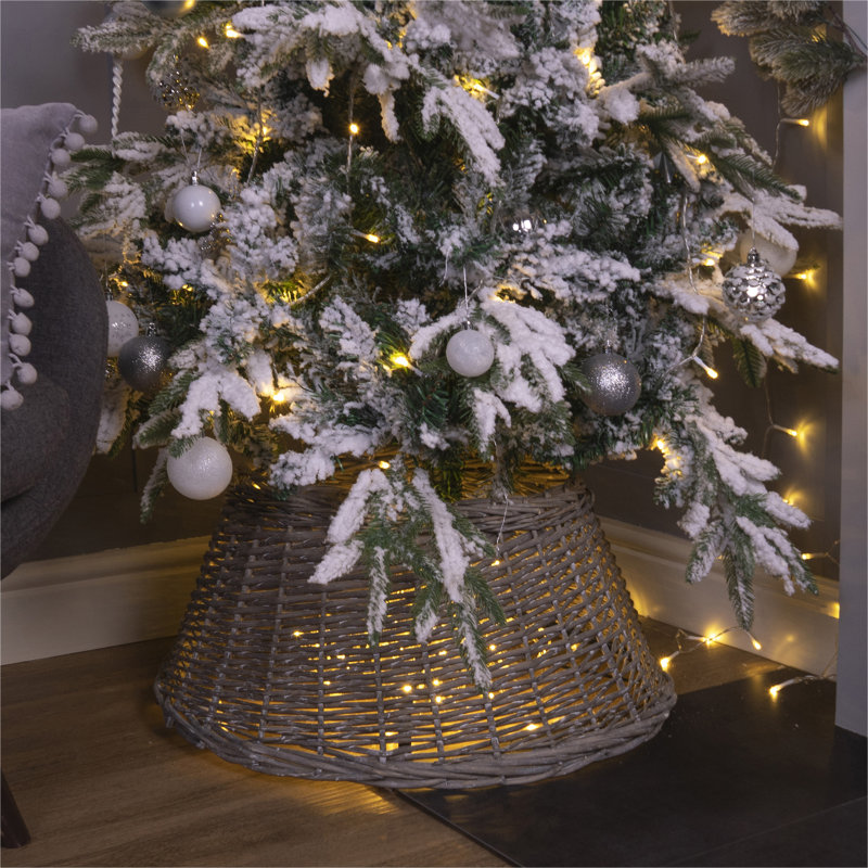 Broughton Wood Tree Skirt