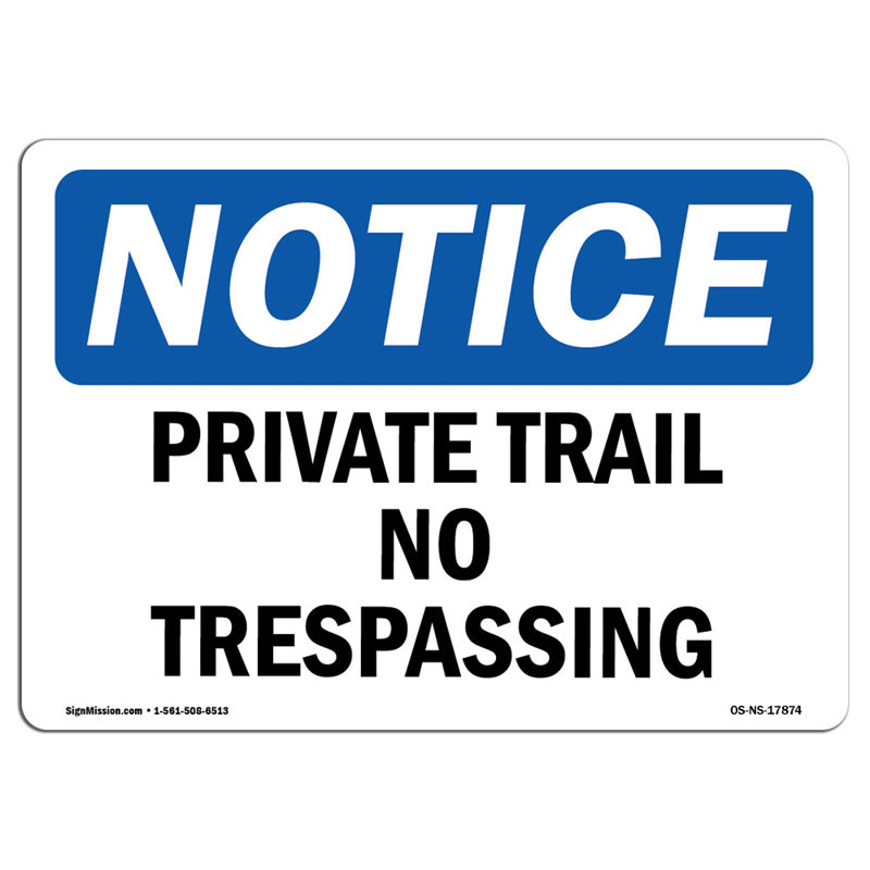 Sentier privé sans signe d'intrusion
