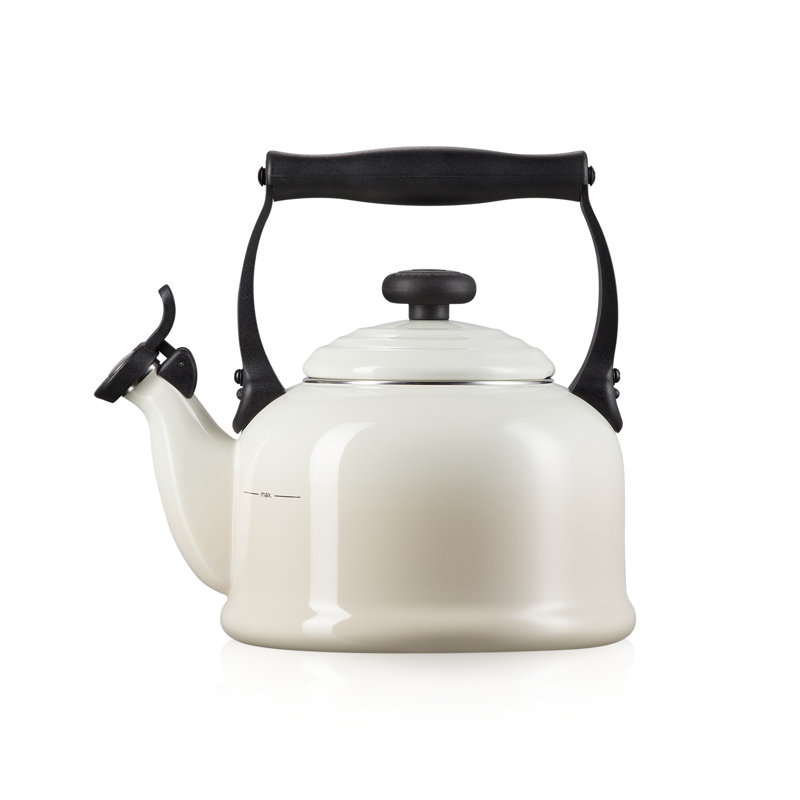 Le Creuset Traditional Kettle with Fixed Whistle 2.1L, Meringue