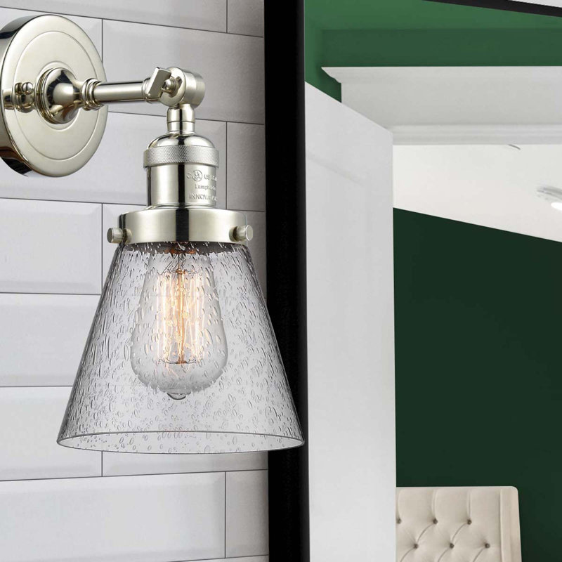 Applique murale 1 lumière Cone, Ampoule à DEL rétro de 6 watts, Grainé, Nickel poli