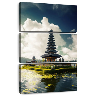 Adella Pura Ulun Danu Temple