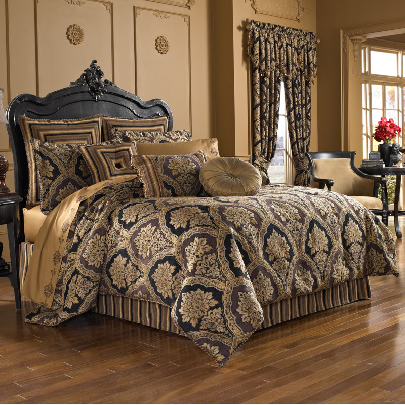 Reilly 18" Square Decorative Throw Pillow