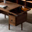 Grand bureau de style américain-1487017303