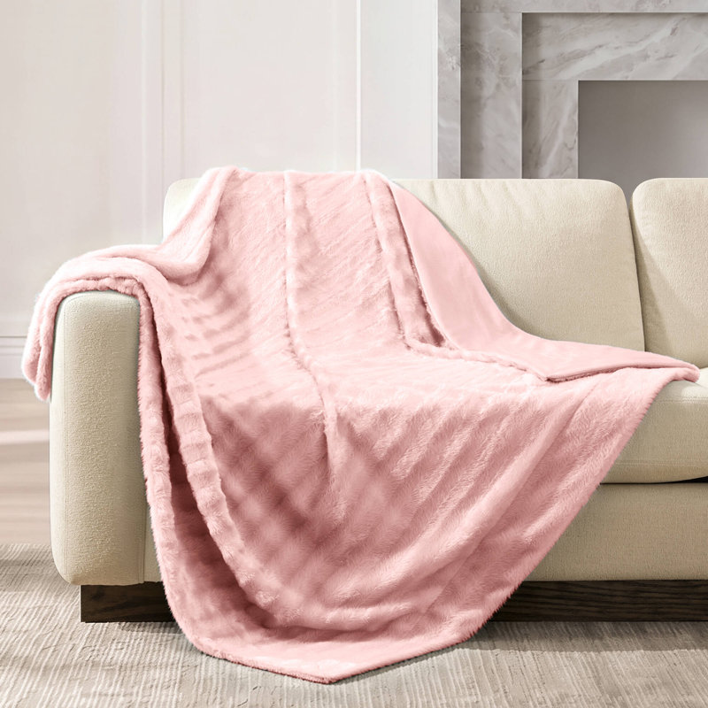Jeté toutes saisons 50 x 60 po Duke Blush, Rosé