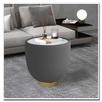Table basse en forme de tasse