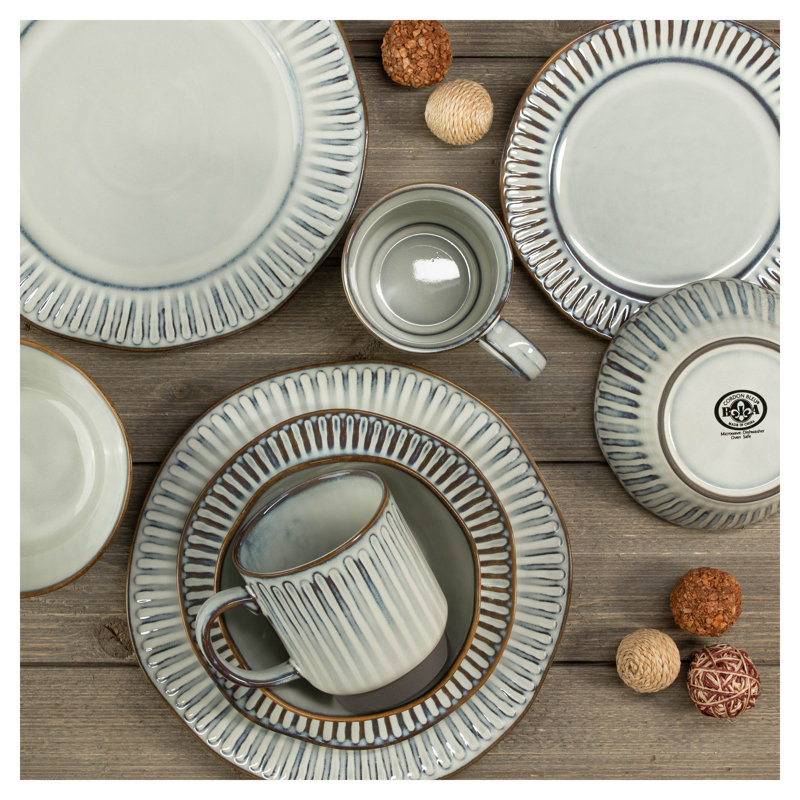 Reactive Glaze Ceramic 16-Piece Dinnerware Set in White and Brown