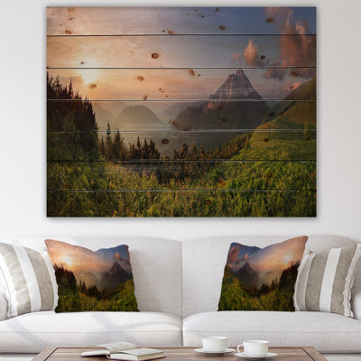 Sommet de montagne pendant le coucher du soleil - reproduction de photo non encadrée sur bois