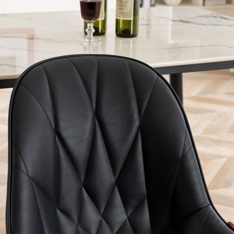 Chaise d'appoint rembourrée en similicuir Chardee, Noir