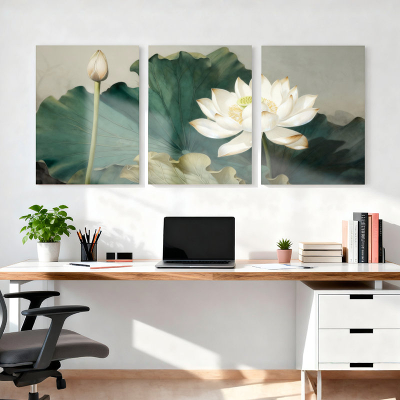 Ensemble de 3 tableaux sur toile tendue représentant une fleur de lotus blanche et des feuilles vertes, H 30 po x l 60 po
