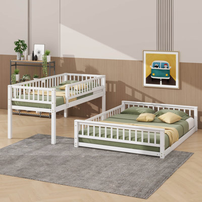 Lit superposé simple au-dessus de grand lit moderne avec échelle intégrée et garde-corps fiables